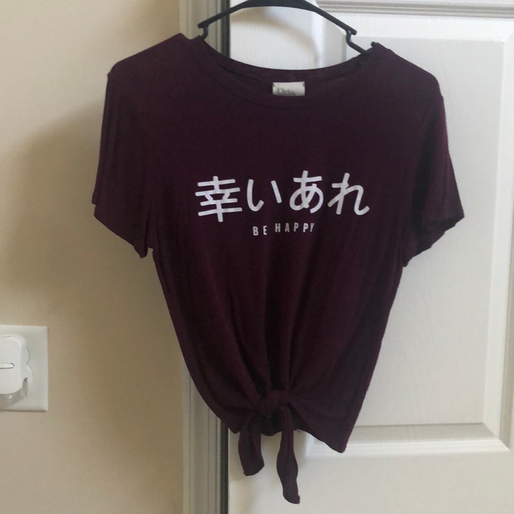 “Be Happy” Japanese lettering cropped tie-front short sleeve maroon tee